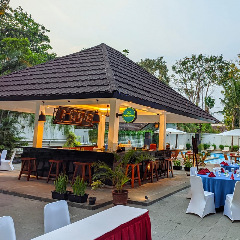 Grand Diamond Hotel Yogyakarta Miliki 'Pool Bar' Baru
