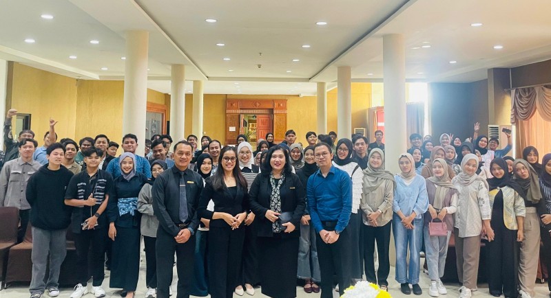 Perkuat Peran Humas, Mahasiswa Ilmu Komunikasi UAD Melakukan Kunjungan ke Hotel Ros In Yogyakarta