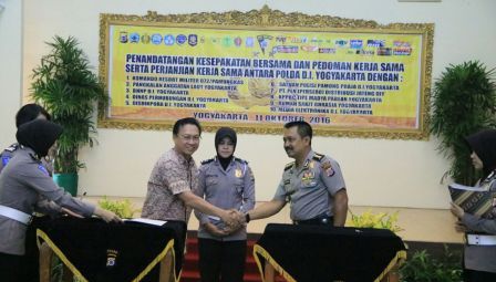 PLN Dan POLDA DIY Tandatangani Nota Kesepahaman Ketenaga Listrikan