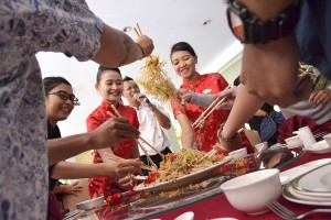 Royal_Ambarrukmo_Yogyakarta_-_Yee_Sang_Ceremony.jpg