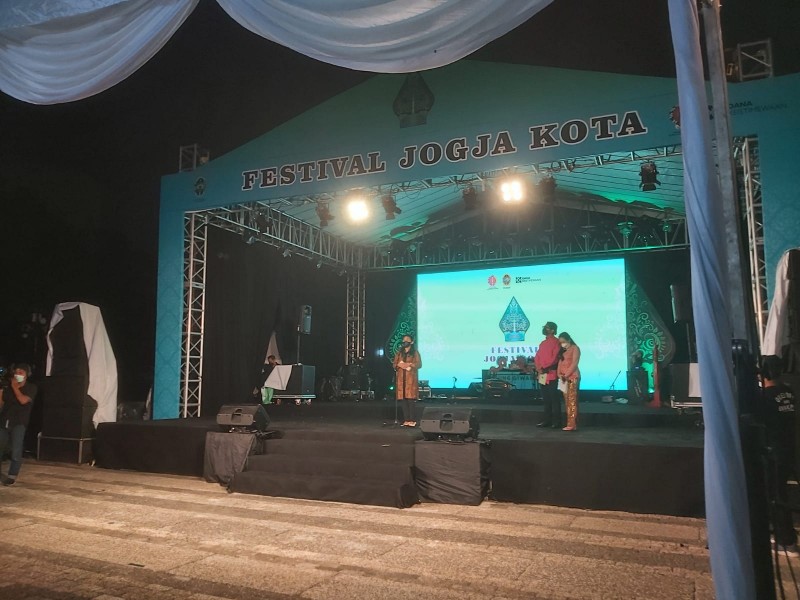 Diikuti 45 Kalurahan, Wawali Yogya Buka Festival Jogja Kota di Embung Giwangan