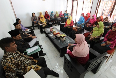 Antusias Masyarakat Ingin Bertemu Dengan Bupati Kulon Progo