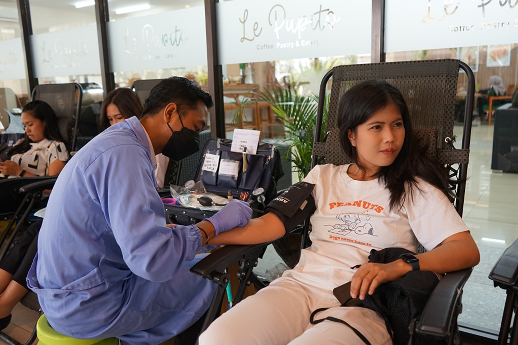 Menutup Akhir Tahun Dengan Kegiatan Sosial, The Alana Yogyakarta Gelar Donor Darah