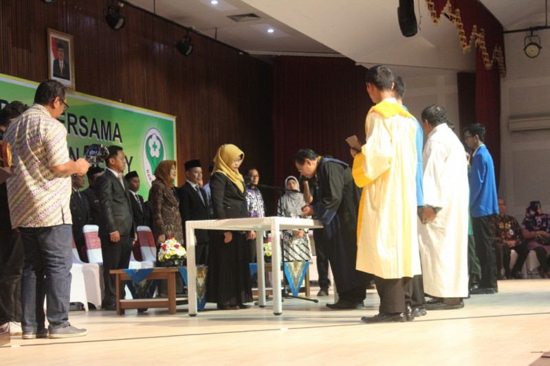 Pengambilan Sumpah Bersama Asisten Tenaga Kesehatan  SMK Kesehatan Se-Daerah Istimewa Yogyakarta Tahun 2019