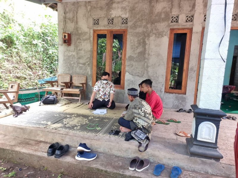 Jasa Raharja Gunung Kidul Beri Santunan Kepada Ahli Korban Laka Lantas di Depan SMP N 2 Patuk Wonosari