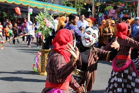 Motivasi Kepada Anak Dalam Gelar Kreativitas PAUD