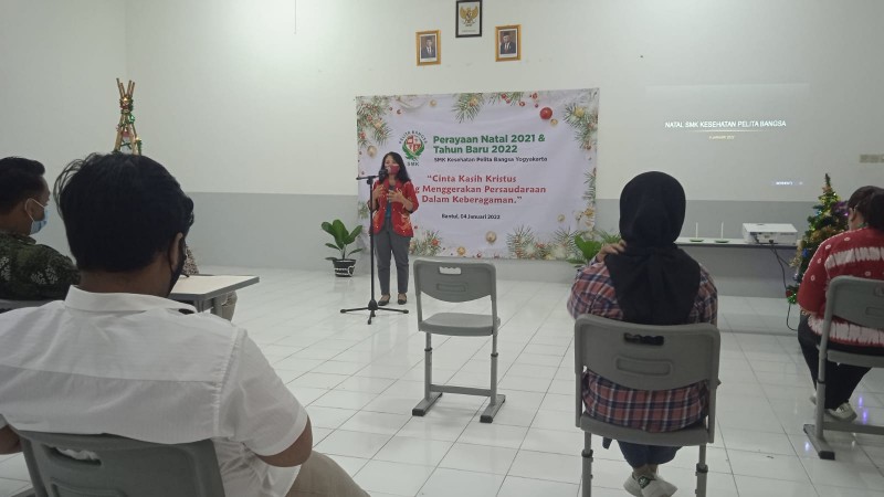 SMK Kesehatan Pelita Bangsa Yogyakarta Rayakan Natal Bersama