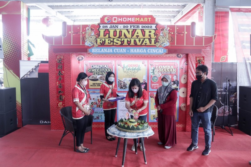 Sambut Imlek, Qhomemart Gelar 'Lunar Festival 2537'