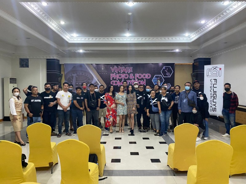The Rich Jogja Hotel Gelar Vintage Photo & Food Competition