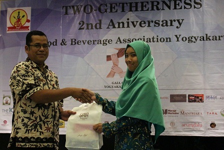 Kepedulian GAIA Cosmo Hotel dan F&B Association Kepada Sesama