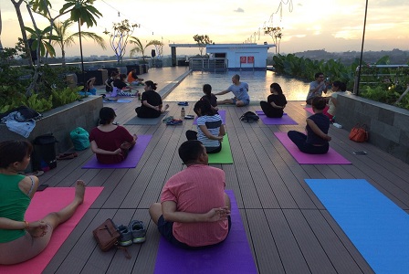 asthangayoga4000.jpg